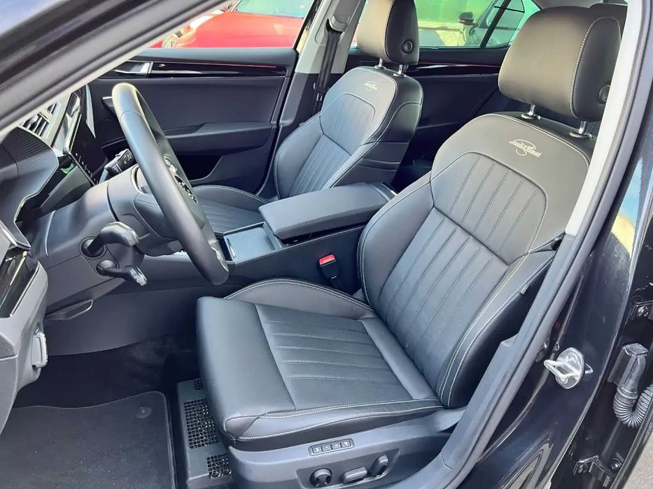 Skoda Superb      2021