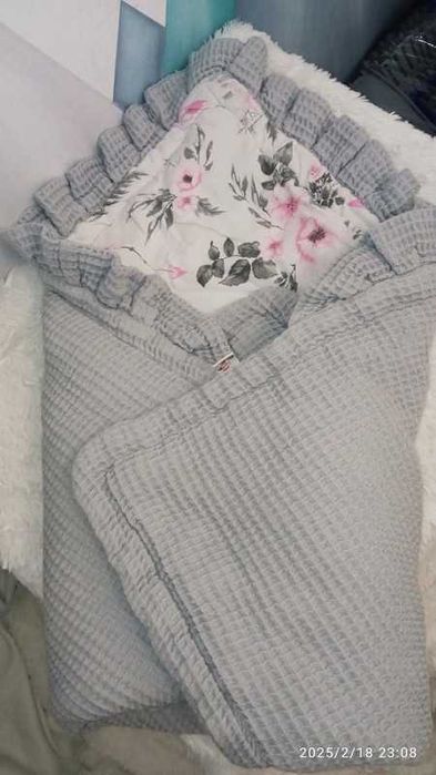 Rożek w kwiaty piękny dla niemowlaka