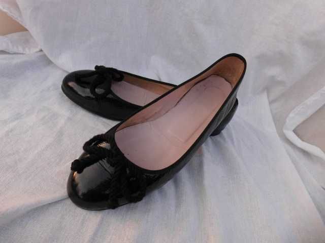 Pretty Ballerinas hiszpańskie skórzane lakierki balerinki baletki 37