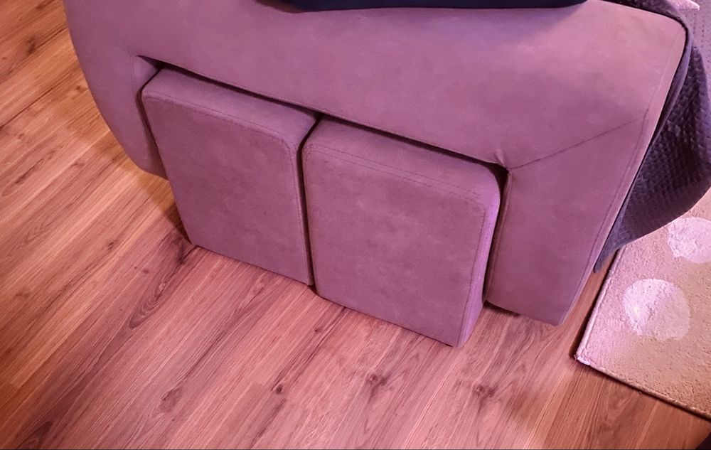 Sofa 3 lugares com revestimento Rustika Aqua clean