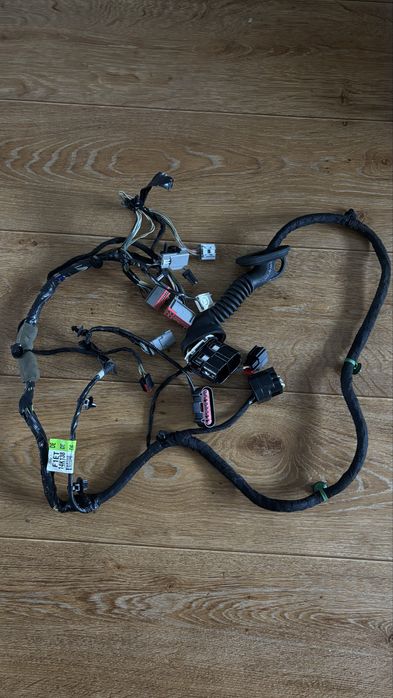 Проводка двери + моторчик стеклоподъемника Ford Focus перед. правая