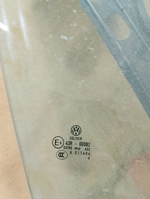 Szyba przednia prawa Passat B6