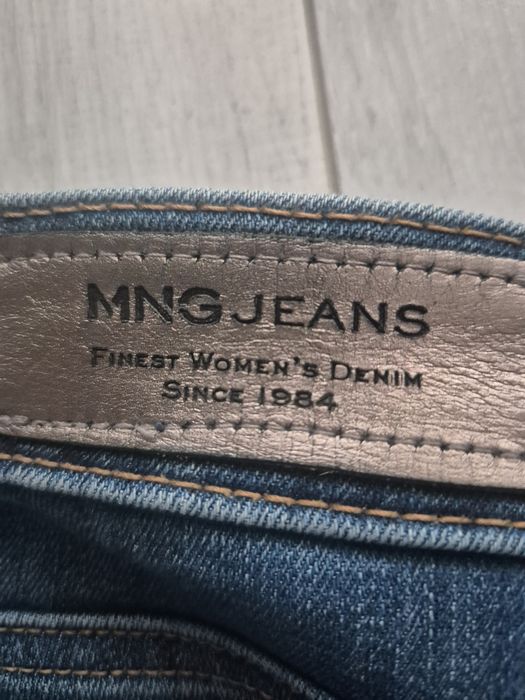 Spodnie jeansowe damskie