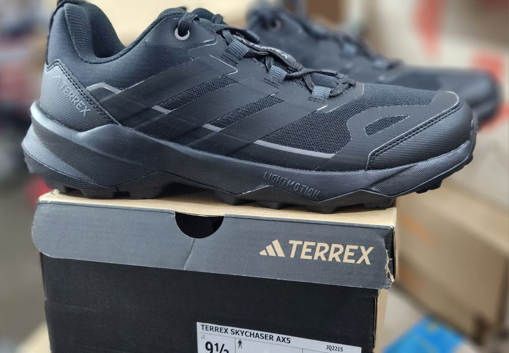 Кросівки Adidas Terrex Skychaser Ax5. Розмір 43