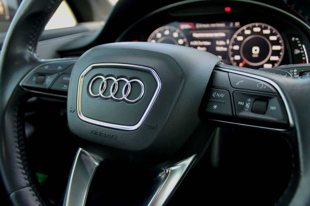 Продам автомобіль Audi Q7 2019 року