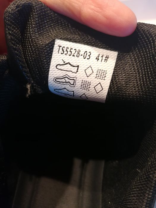 Nowe damskie sneakersy czarne super buty