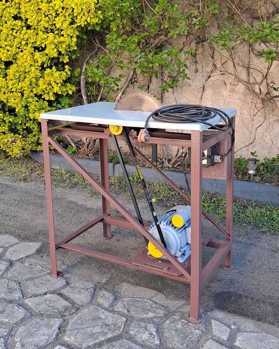 krajzega piła stołowa 230V.