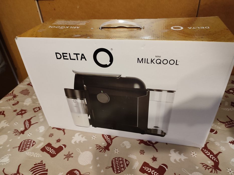 Ekspres do kawy Delta MilkQool mini.