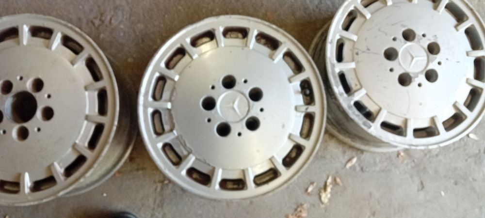 Sprzedam felgi Mercedes Guliddeckel
