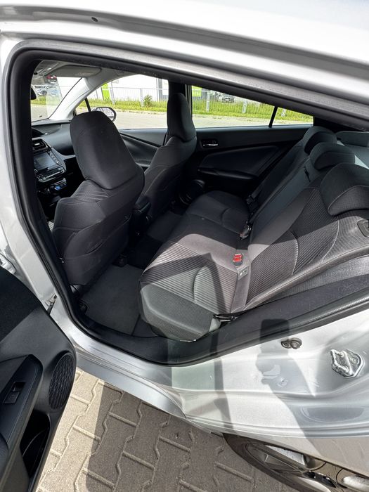 Toyota Prius AWD