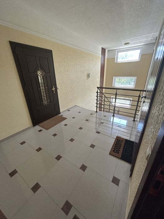 Продам 3 кімнатну квартиру біля Собору