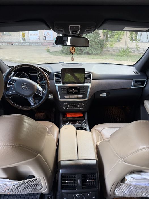 Mercedes ML W166
