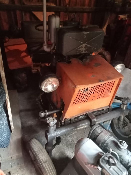 Sprzedam mini ciągnik sam