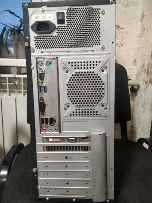 Продам  КОМПЬЮТЕР + Монитор 19"!