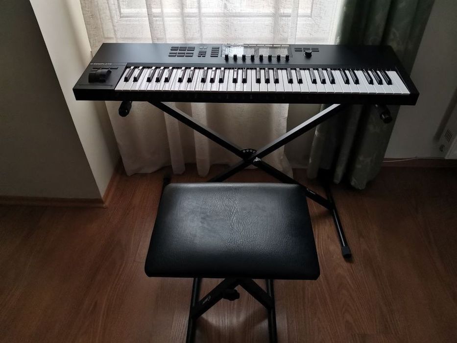 Native Instruments Komplete Kontrol S61 MK2 Ksawerów • OLX.pl