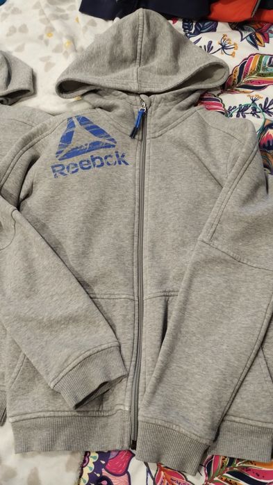 Bluzy w rozmiarze 140 cały zestaw Reebok, 4F