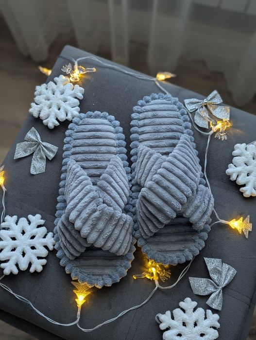 Хатні тапочки жіночі