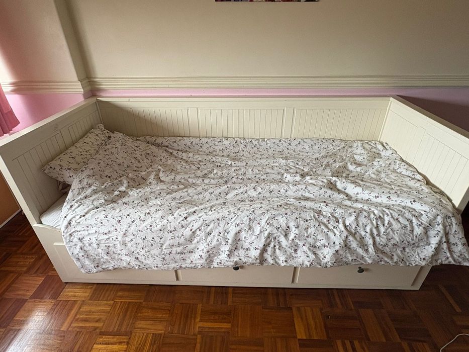 Cama Hemnes da IKEA em muito bom estado