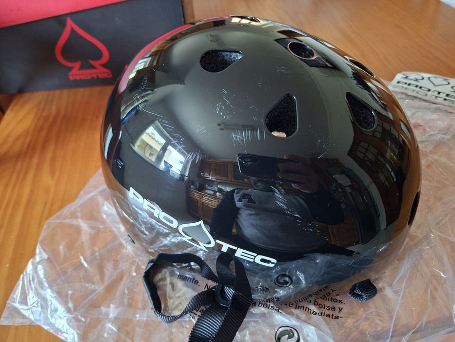 Capacete skate Pro-Tec Gloss Black tamanho M