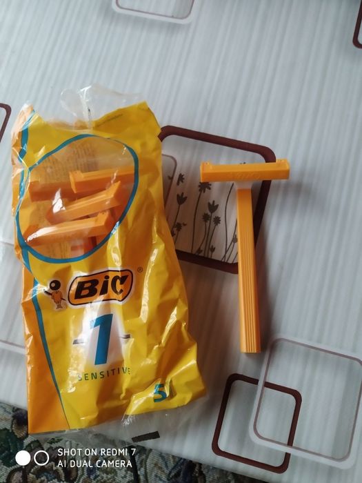 Бритва лезо станок для гоління bic