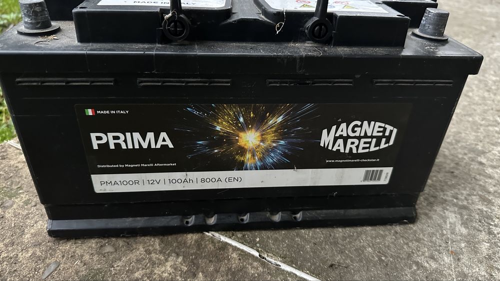 Автомобільний акумулятор Magneti Marelli Prima PMA100R.