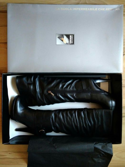 Kozaki skórzane Geox 37 obcas czerwona podeszwa