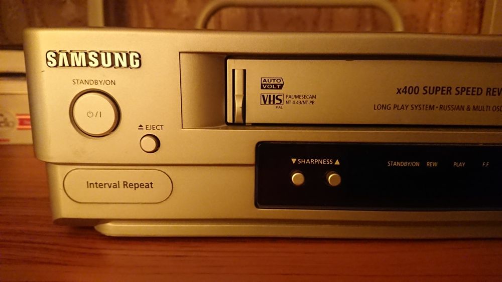 Продам відеоплеер Samsung SVR-151