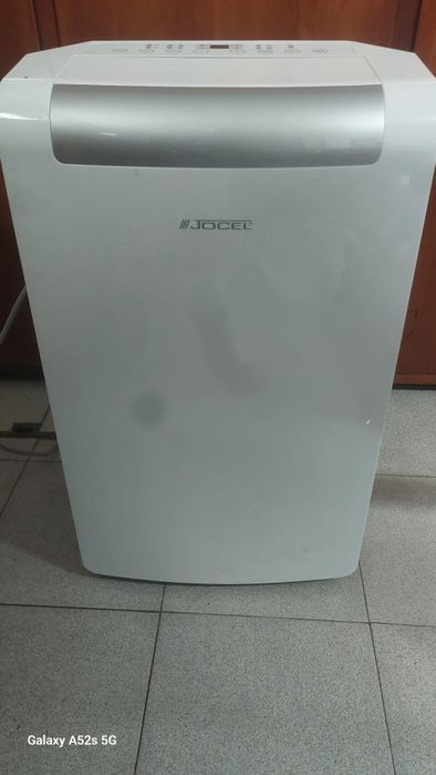 Ar condicionado praticamente novo