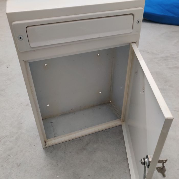 Caixa de correio usada