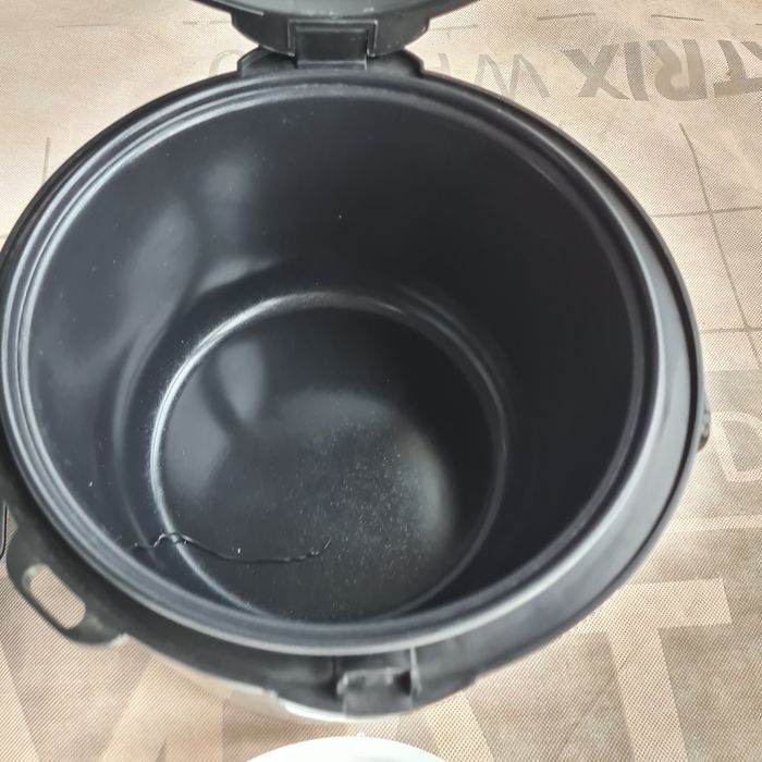 Мультиварка- скороварка Maestro 700w