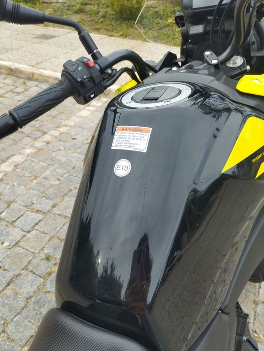 Suzuki V-Strom 250