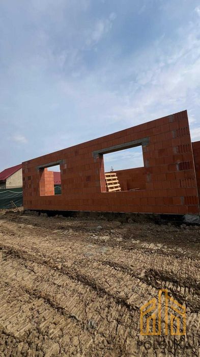 Продаж дуплексу з газом, Сторожниця
