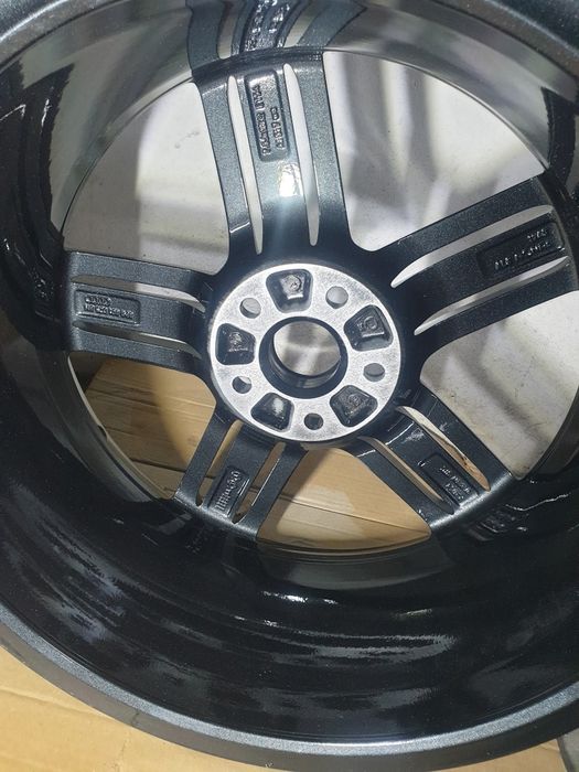 Jantes r18 5x112 original audi rs3