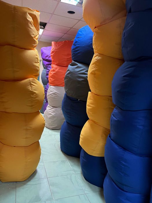 Безкаркасне крісло-мішок напряму від виробника