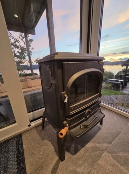 Jotul  піч камін на дровах в   гарний стан dovre топка опалення