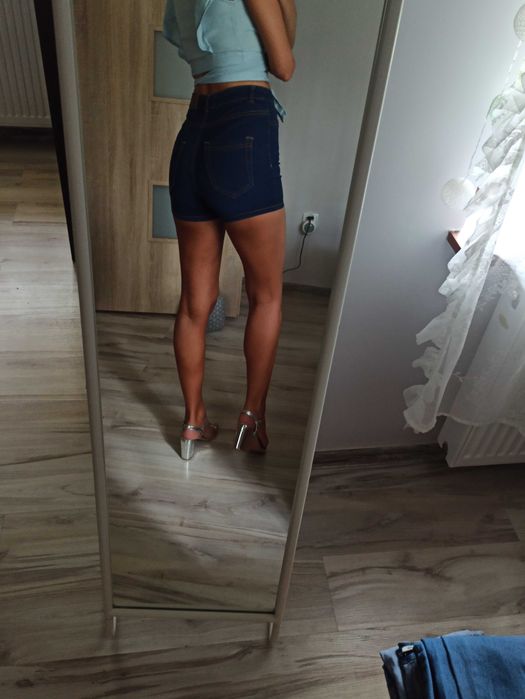 Spodenki wysoki stan guziki damskie jeansowe dopasowane