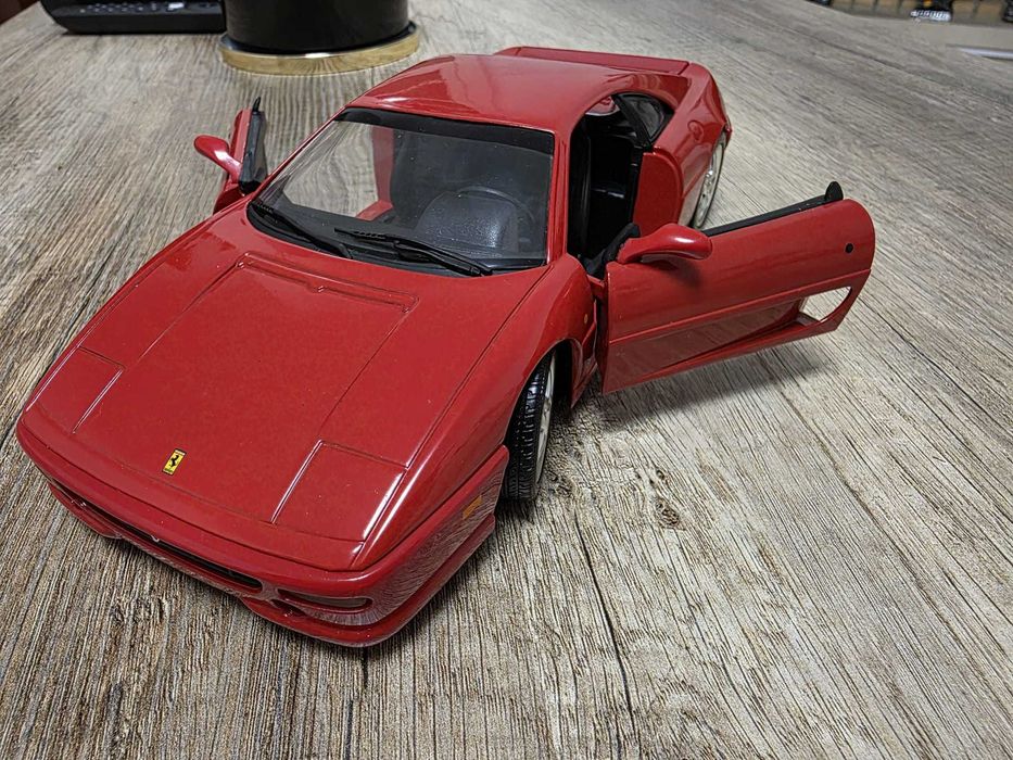Ferrari F355 1:18 HOT WHEELS