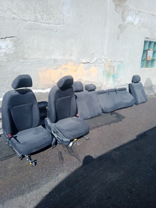 Продам комплект сидений
