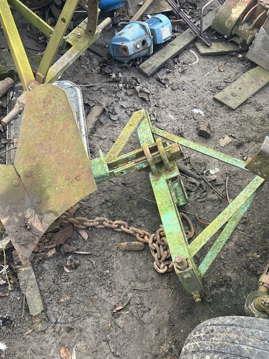 Плуг 1-25 або 1-20