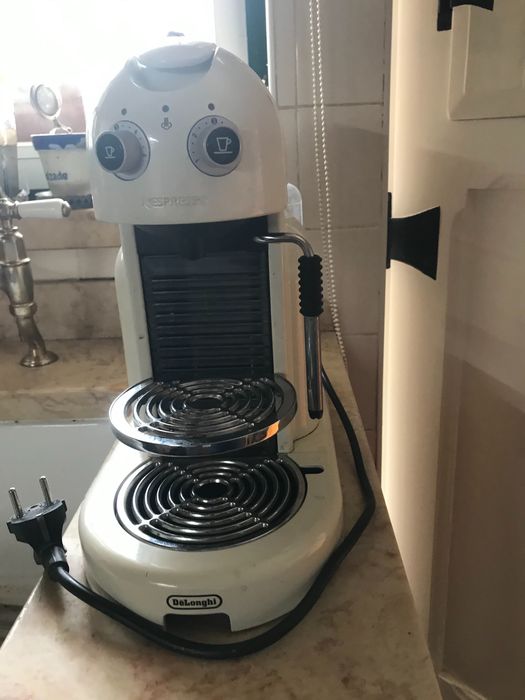 Máquina de Café Nespresso Gran Maestria Delonghi