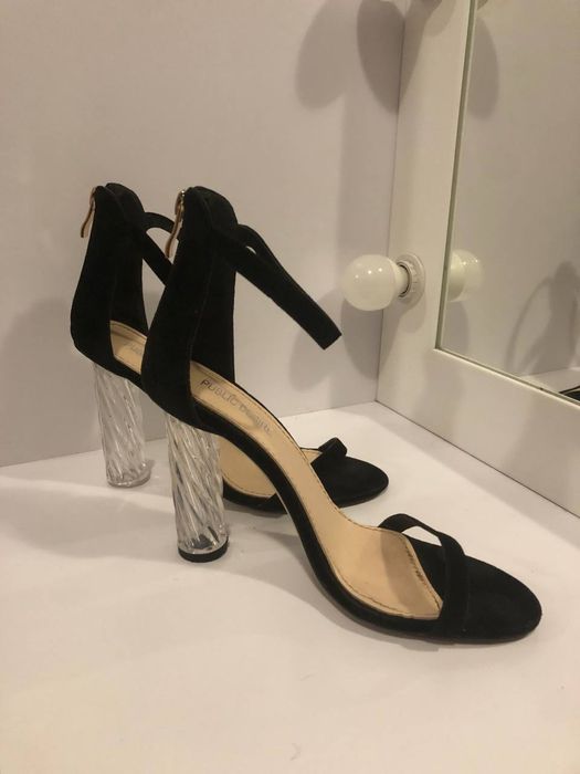 Замшеві босоніжки