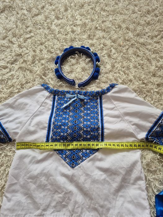 Вишиванка, костюм вишита сорочка спідниця і обруч