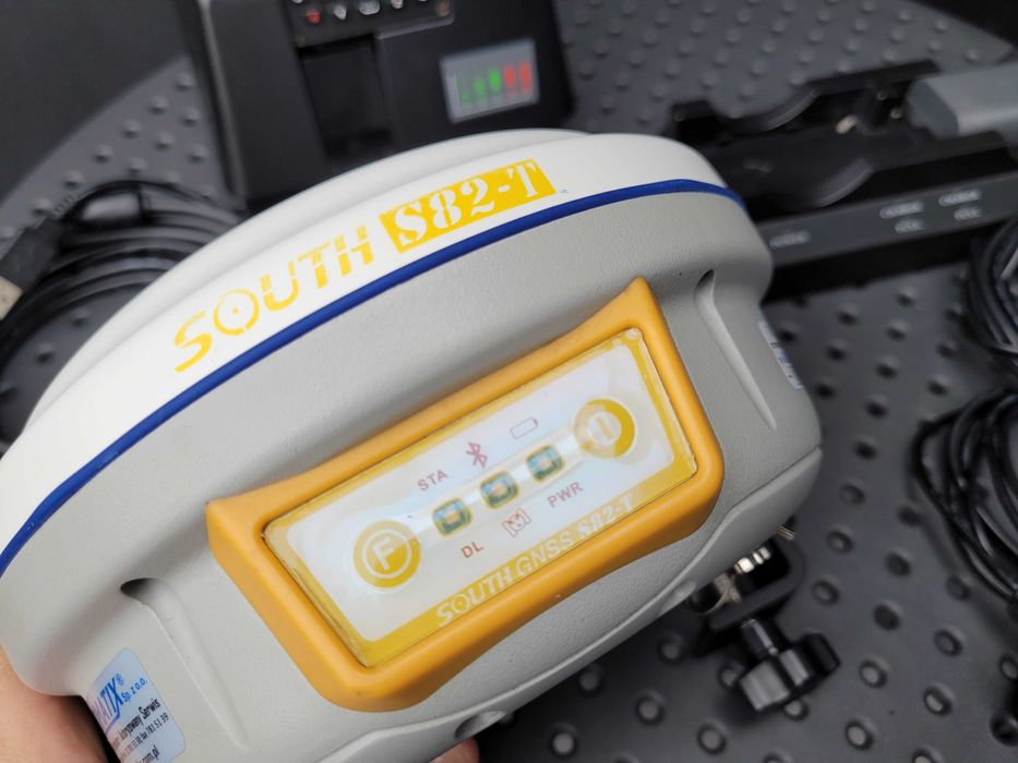 Odbiornik GNSS do pomiarów geodezyjnych RTK GPS South s82t Psion Getac