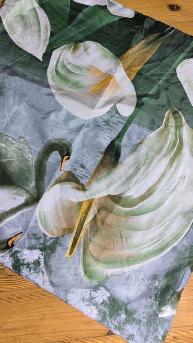 Pościel 2 komplety jedwabiste pościeli łóżko