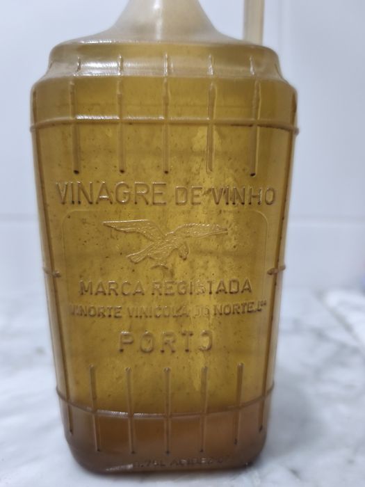 Garrafa vinagre antiga - plástico