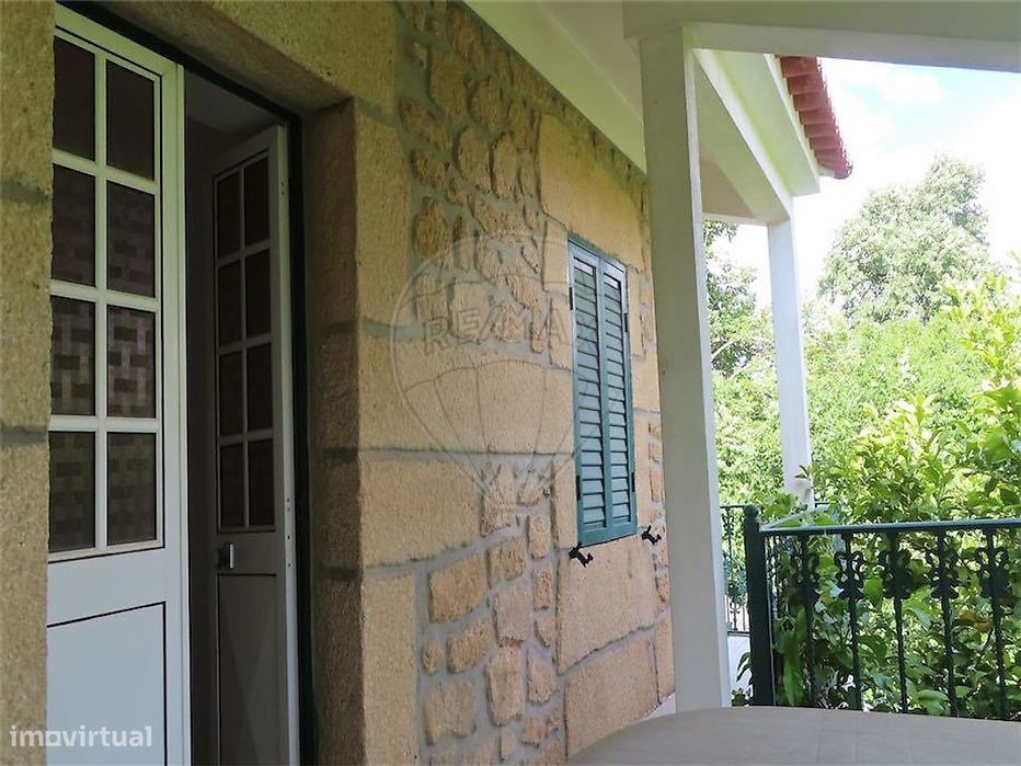 Moradia T4 para venda
