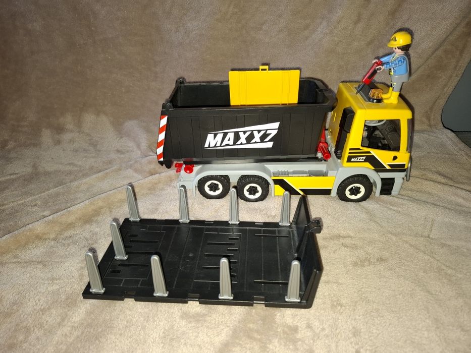 Playmobile , ciężarówka z wymienną naczepą