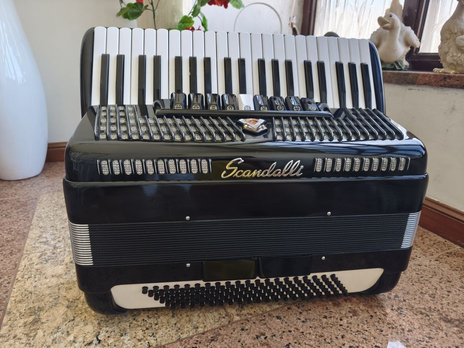 Acordeão Scandalli Musette 4 Voz