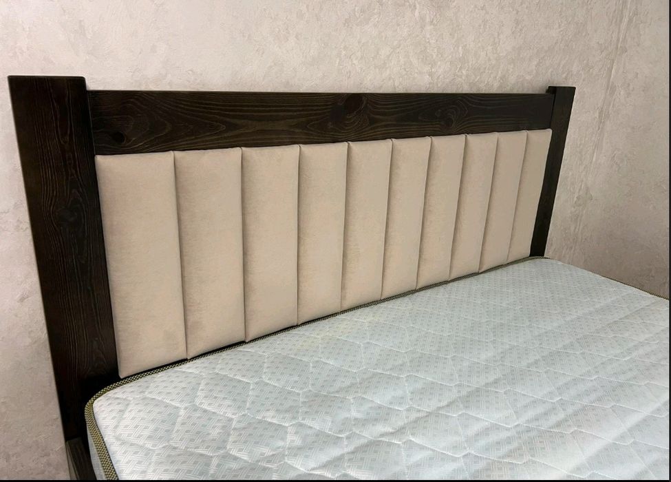 Ліжко деревянне з м'яким ізголів'ям 1.6*2.