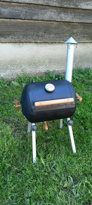 Gril z butli po helu